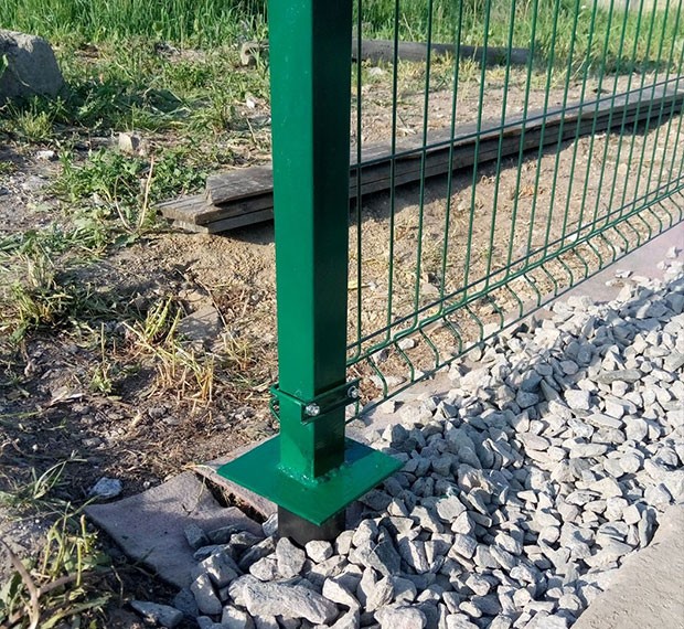 Заборные винтовые сваи в Карасуке