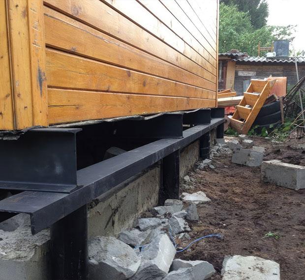 Замена старого фундамента на винтовые сваи в Карасуке